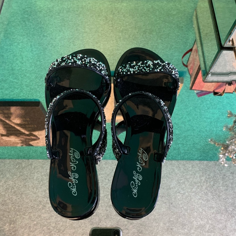 ✨ black naughty monkey rhinestone jelly sandals. - Picture 3 of 6
